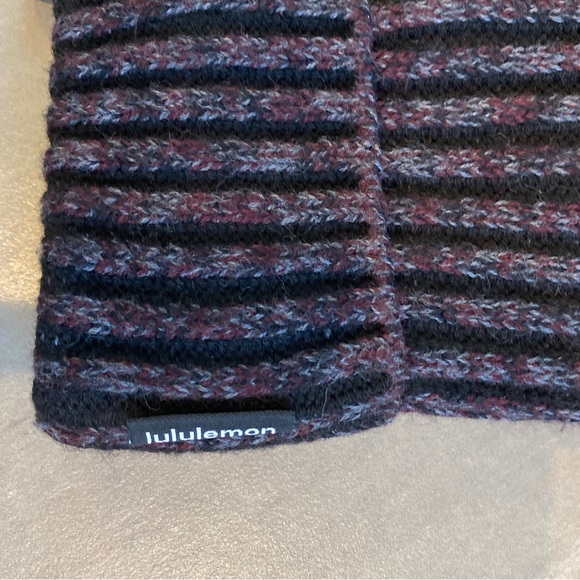 NWT lululemon athletica Textured Fleece Lined Glove and Headband Set-MSRP $116 - Picture 6 of 9